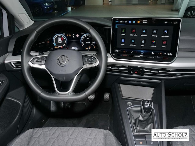 Volkswagen Golf Life