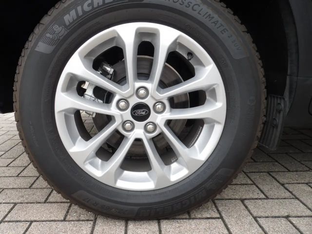 Ford Kuga Hybrid Titanium