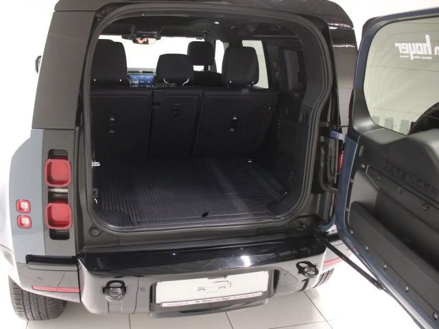 Land Rover Defender 110 D300 Dynamic SE