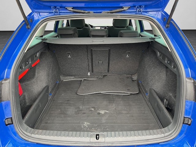 Skoda Octavia Ambition Business Combi Tour