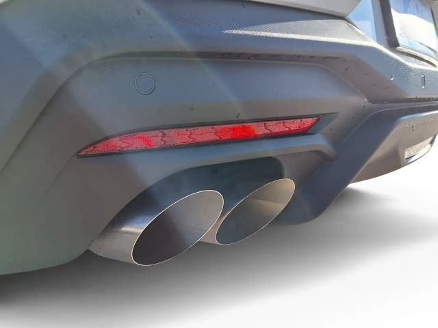 Ford Mustang Fastback GT 5.0 V8