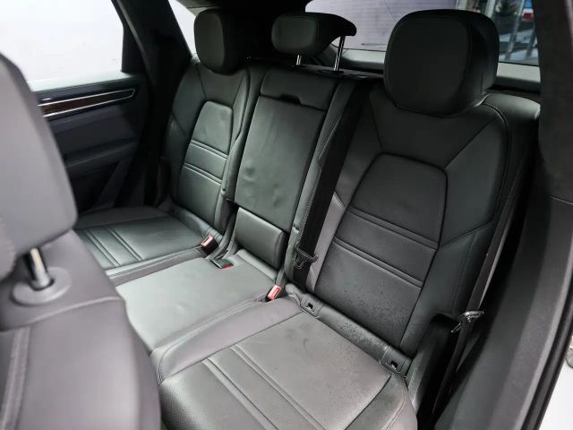 Porsche Cayenne E-Hybrid S Turbo