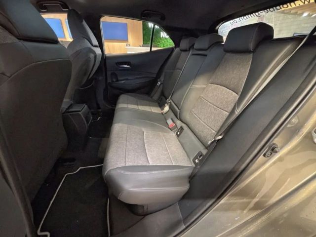 Toyota Corolla Hybride Team D