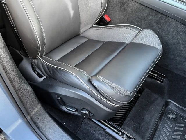 Volvo XC60 Dark Plus