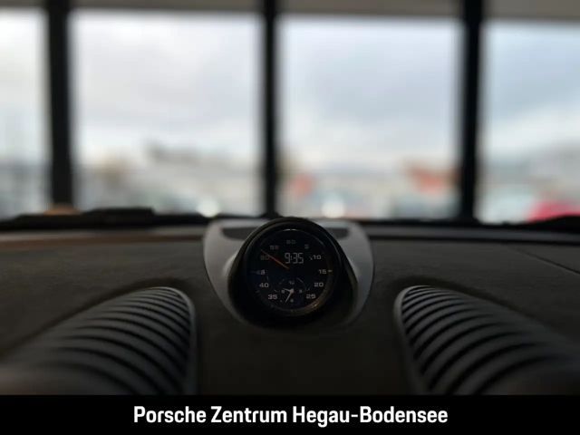 Porsche Cayman 718 RS