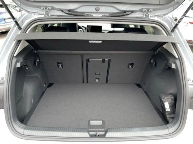 Volkswagen Golf 1.5 eTSI DSG