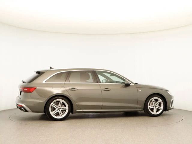 Audi A4 40 TDI Quattro S-Line