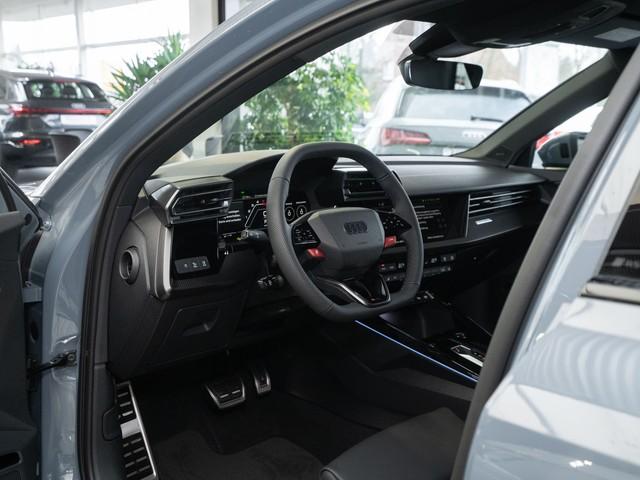 Audi RS3 S-Tronic Sedan Sportback