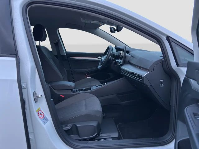 Volkswagen Golf 1.5 eTSI DSG Life