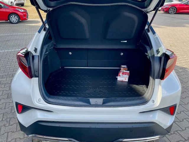 Toyota C-HR Hybride Team D