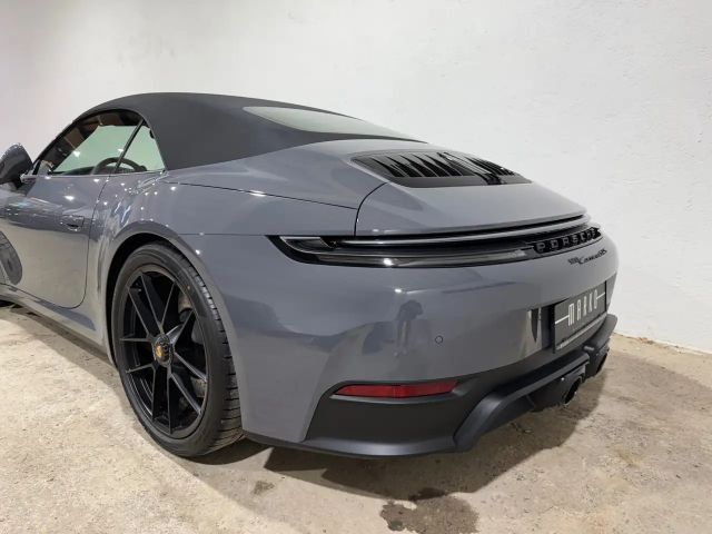 Porsche 992 Cabrio GTS