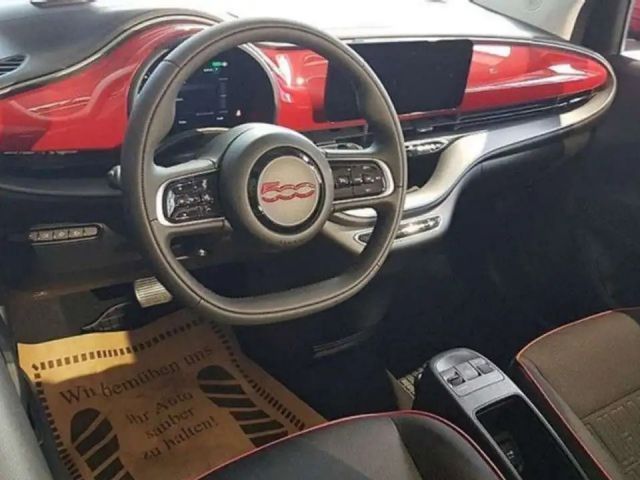 Fiat 500C RED