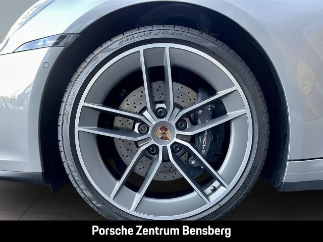 Porsche 992 Cabrio Carrera