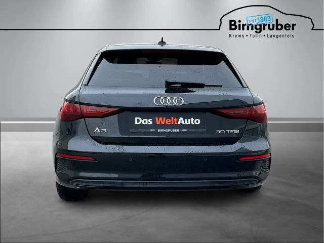 Audi A3 30 TFSI Sedan
