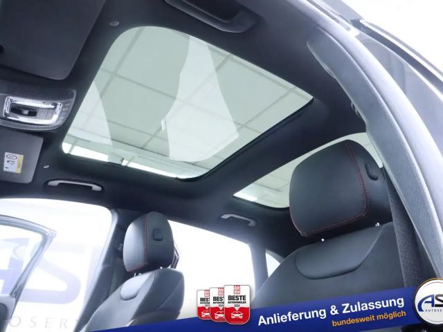 Mercedes-Benz GLA 250 4MATIC AMG Line