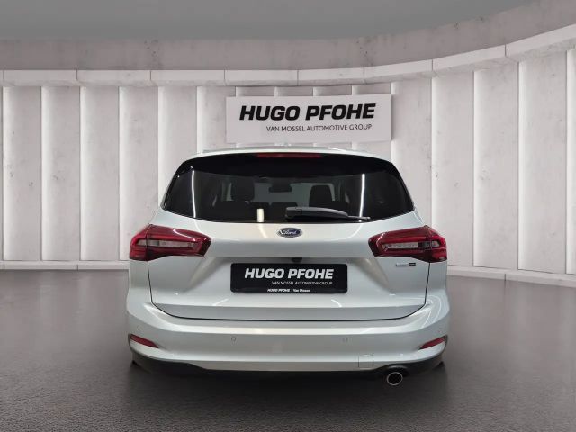 Ford Focus Titanium Wagon