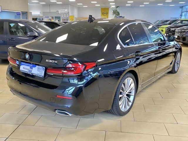 BMW 530 530e Sedan
