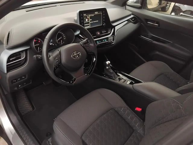 Toyota C-HR Hybride Team D Technik