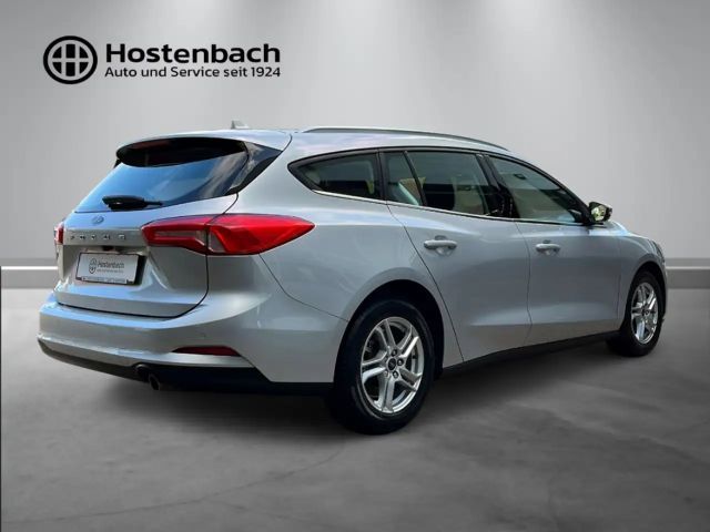 Ford Focus Cool & Connect EcoBoost Wagon