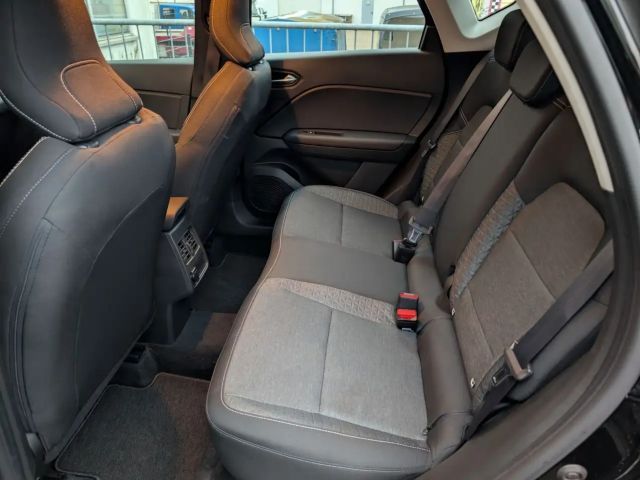 Renault Captur EDC Evolution Hybrid