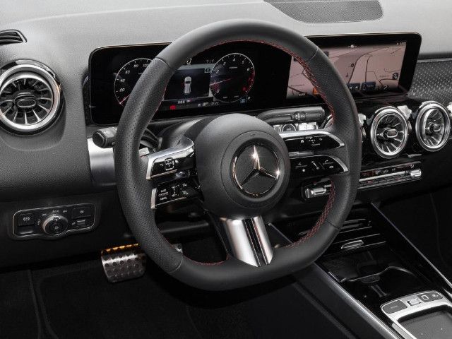 Mercedes-Benz GLB 180 