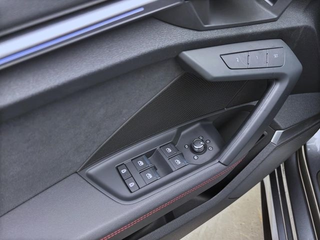 Audi RS3 Quattro S-Tronic Sedan