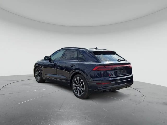 Audi Q8 55 TFSI S-Line