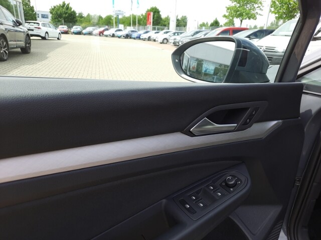 Volkswagen Golf 1.5 eTSI Golf VIII Variant