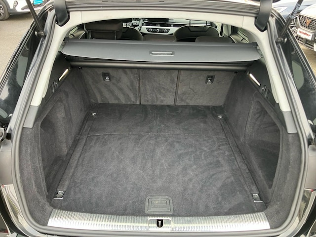 Audi A4 35 TFSI Avant S-Tronic
