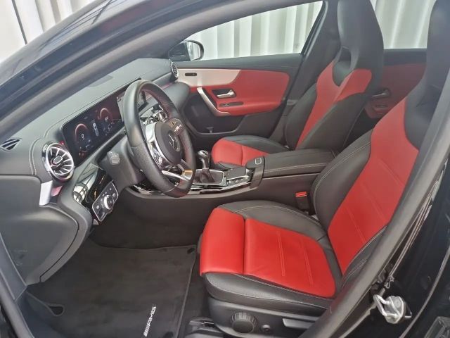 Mercedes-Benz A 180 AMG Line Hatchback