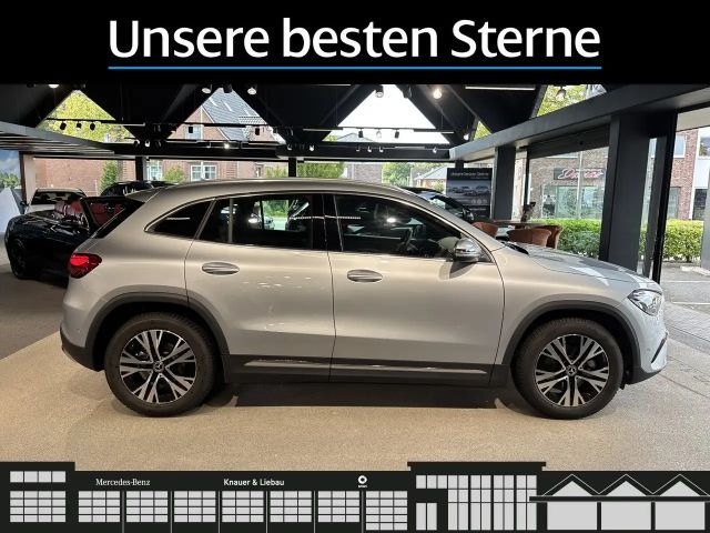Mercedes-Benz GLA 180 Progressive