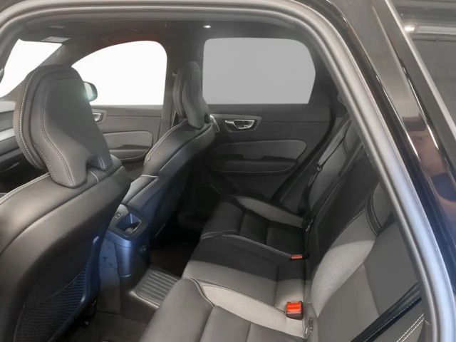 Volvo XC60 AWD Plus T8