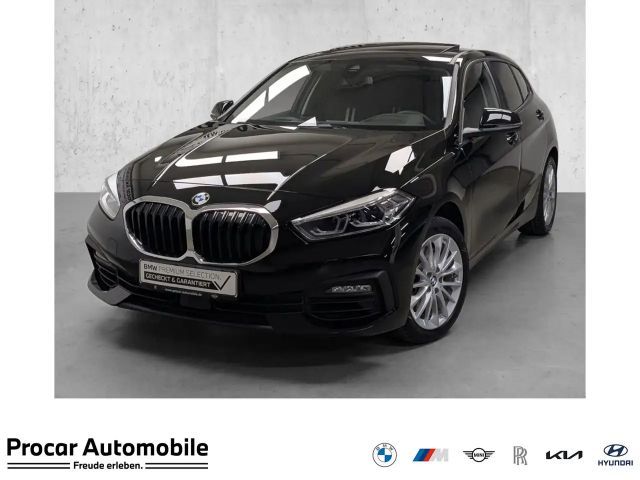 BMW 120 120i Sedan
