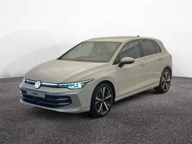 Volkswagen Golf Style eHybrid