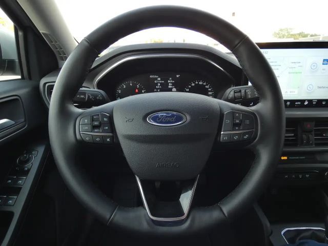 Ford Focus Titanium Wagon