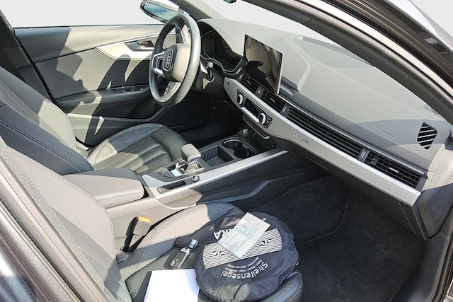 Audi A4 40 TDI Avant Quattro S-Line S-Tronic