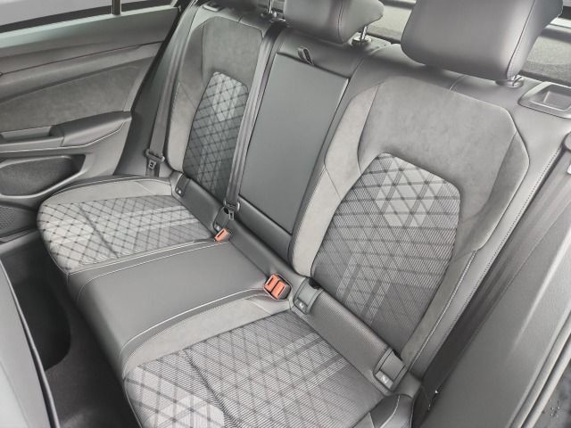 Volkswagen Golf DSG R-Line Style