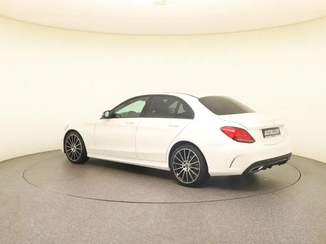 Mercedes-Benz C 180 AMG Line Sedan