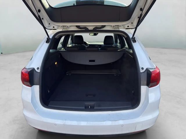 Opel Astra 1.2 Turbo Elegance