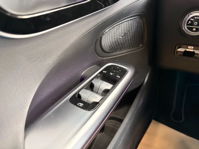 Mercedes-Benz C 220 AMG Line C 220 d Sedan