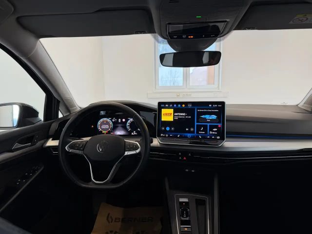 Volkswagen Golf DSG Life Variant