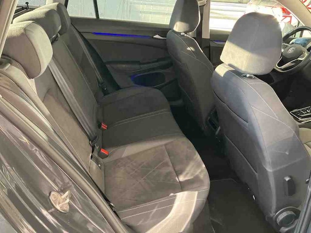 Volkswagen Golf DSG Golf VIII Style Variant