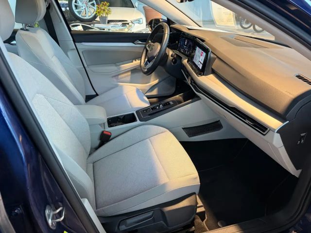 Volkswagen Golf 1.5 eTSI Life