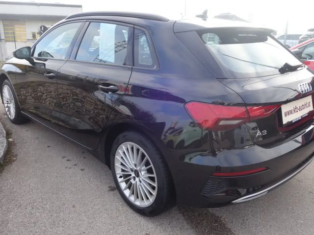 Audi A3 30 TFSI S-Tronic Sedan