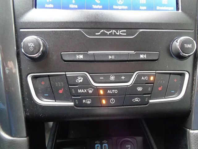 Ford Mondeo Titanium