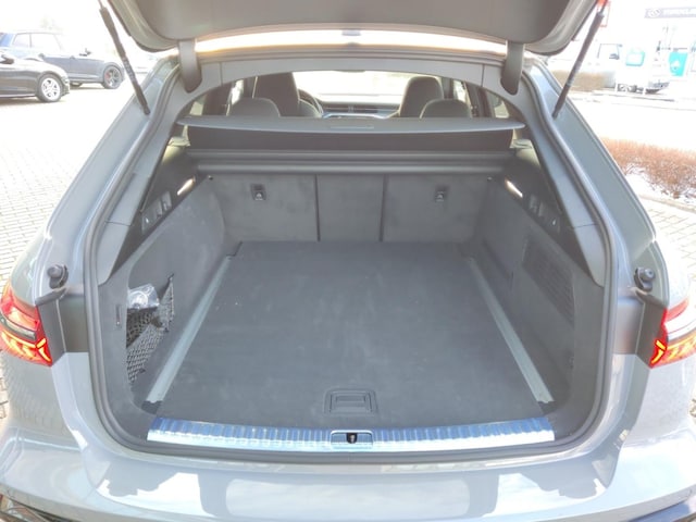 Audi A6 e-tron Avant Performance Quattro