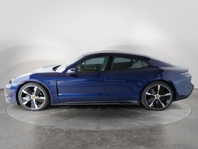 Porsche Taycan Plus