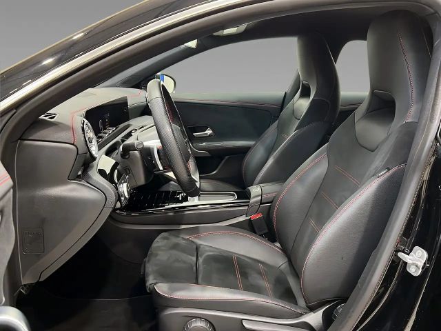 Mercedes-Benz CLA 180 AMG Line Shooting Brake