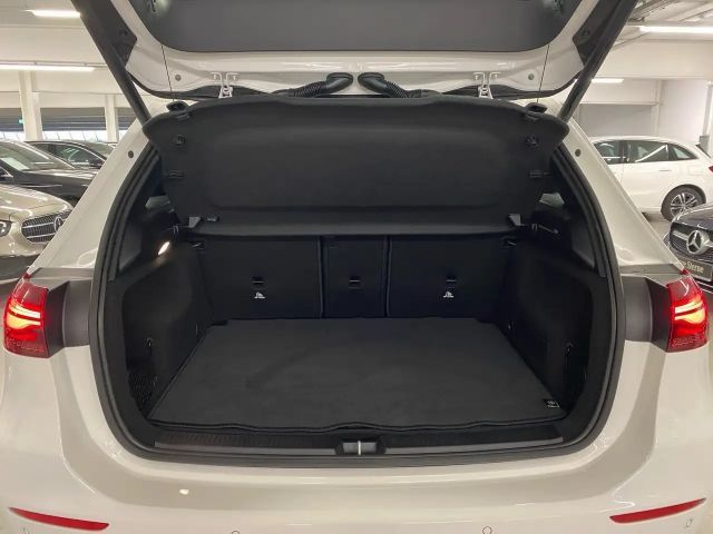 Mercedes-Benz B 200 Progressive Sedan