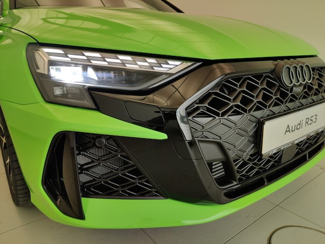 Audi RS3 Quattro S-Tronic Sedan